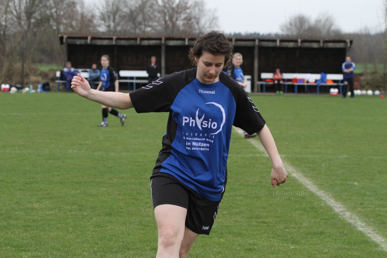 Bild 62 - Frauen am 3.4.11